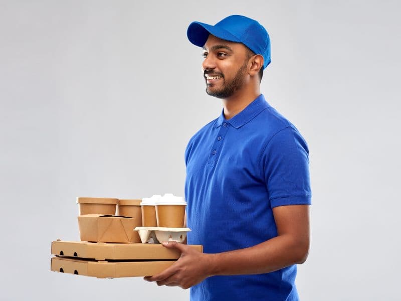 Choose The Cheapest Food Delivery Service - Don't Need To Hunt For Coupons