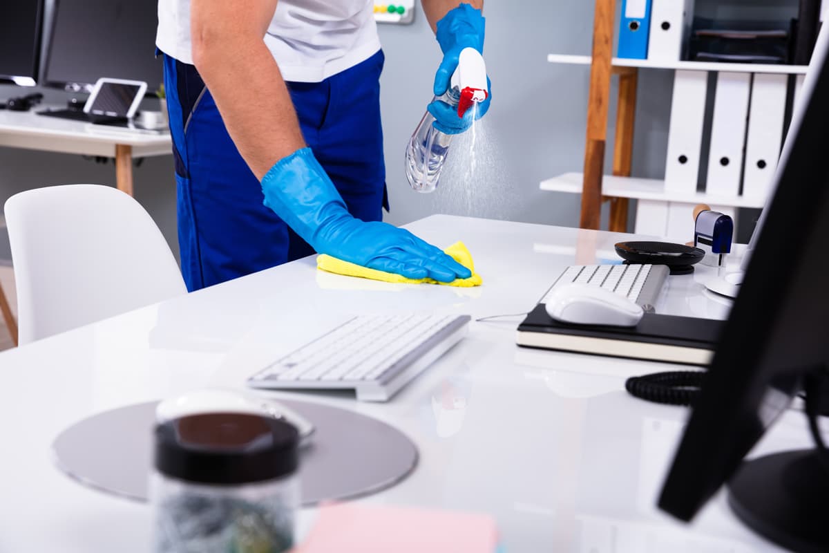 Office and Workplace Cleaning – Organization, Reliability, and Attention to Detail