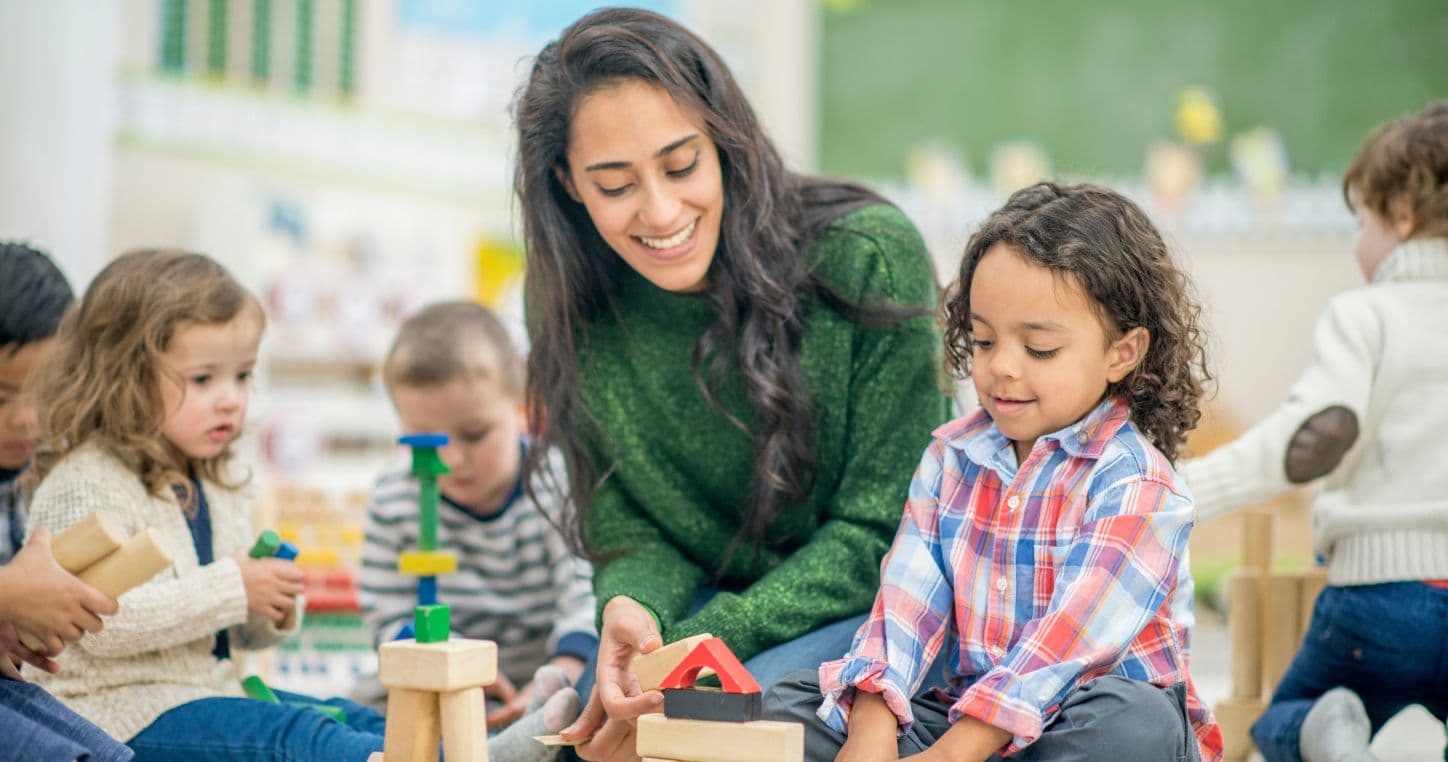 ¿Qué estudiar para trabajar en Educación Infantil en México? Guía completa de licenciaturas, maestrías y cursos certificados