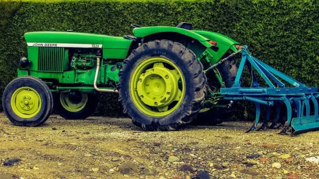 Secondhand Farm Equipment in the U.S.: A Practical Guide Before You Buy