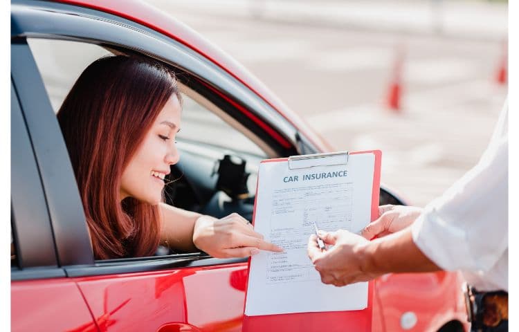 The Ultimate Guide to Car Insurance in the UK (2025)