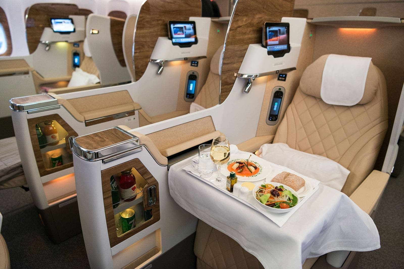 Cheap Business Class Flights: How to Find Affordable Premium Travel in 2025