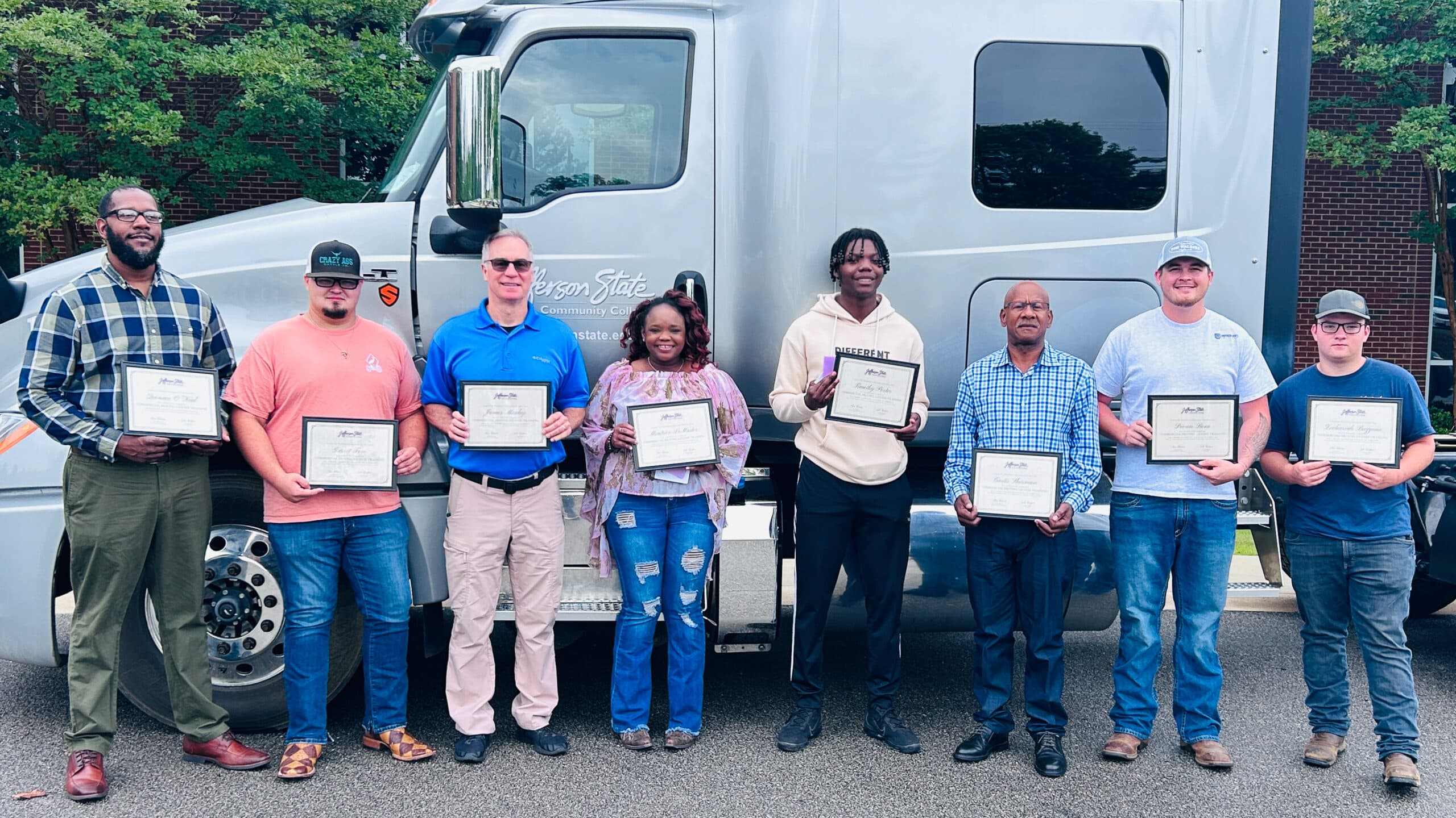 Company Paid CDL Training: A Practical Guide to Paid CDL Training Options in the U.S.