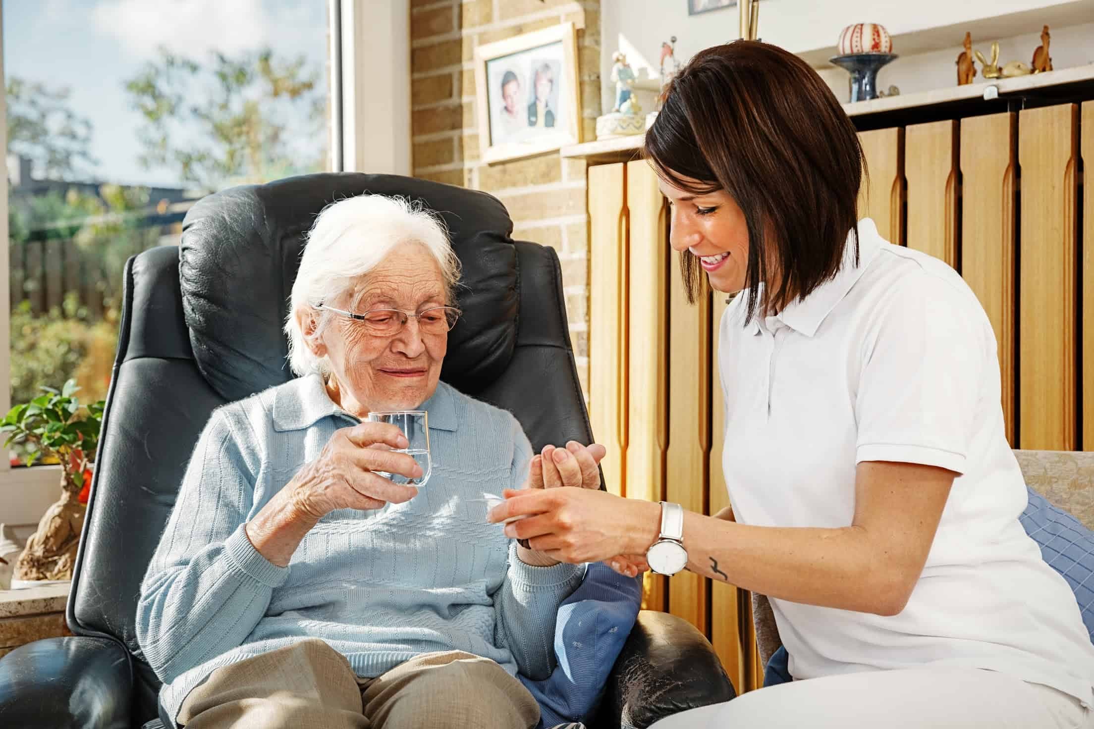 Professional In-Home Support for Caring Seniors: Skills and Knowledge You Need