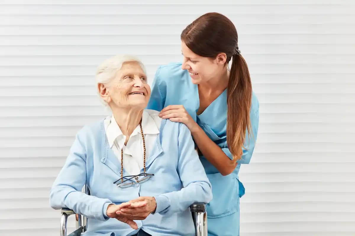 Caregiver Jobs in the U.S.: A Practical Guide to Local Opportunities, Home Care Agencies, and Private Care Roles