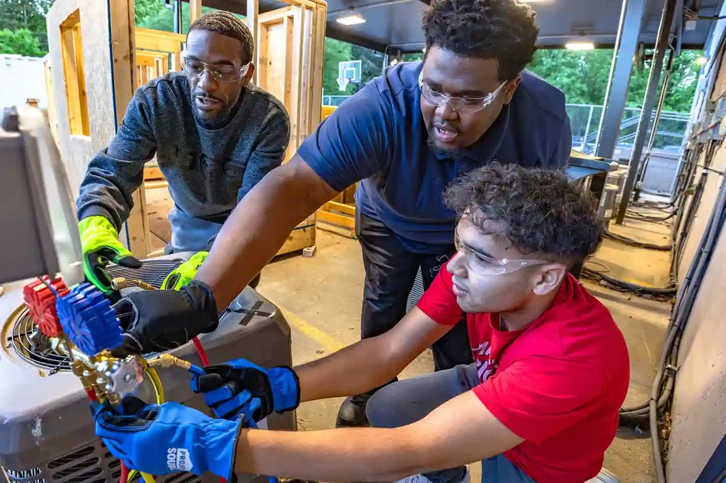 HVAC Paid Training Jobs in the USA: How Training Programs, Entry Paths, and Employer-Supported Options Typically Work