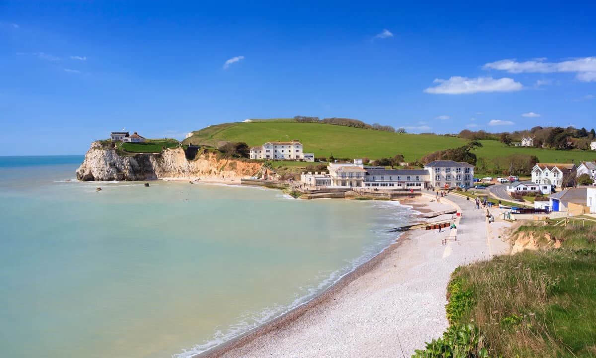 Best Beach Hotels in the UK: Top Coastal Stays for a Seaside Escape