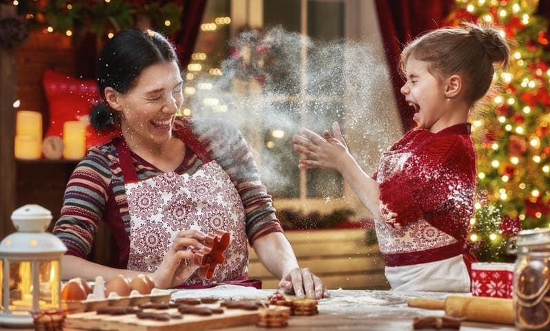 Best Christmas Gifts for Seniors 2025: Practical & Heartwarming Ideas